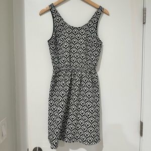 Fun party dress with back cutout